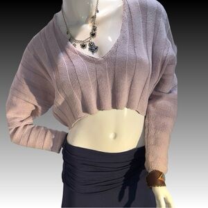 Cute Pink Cropped V-Neck Sweater Size M Forever 21